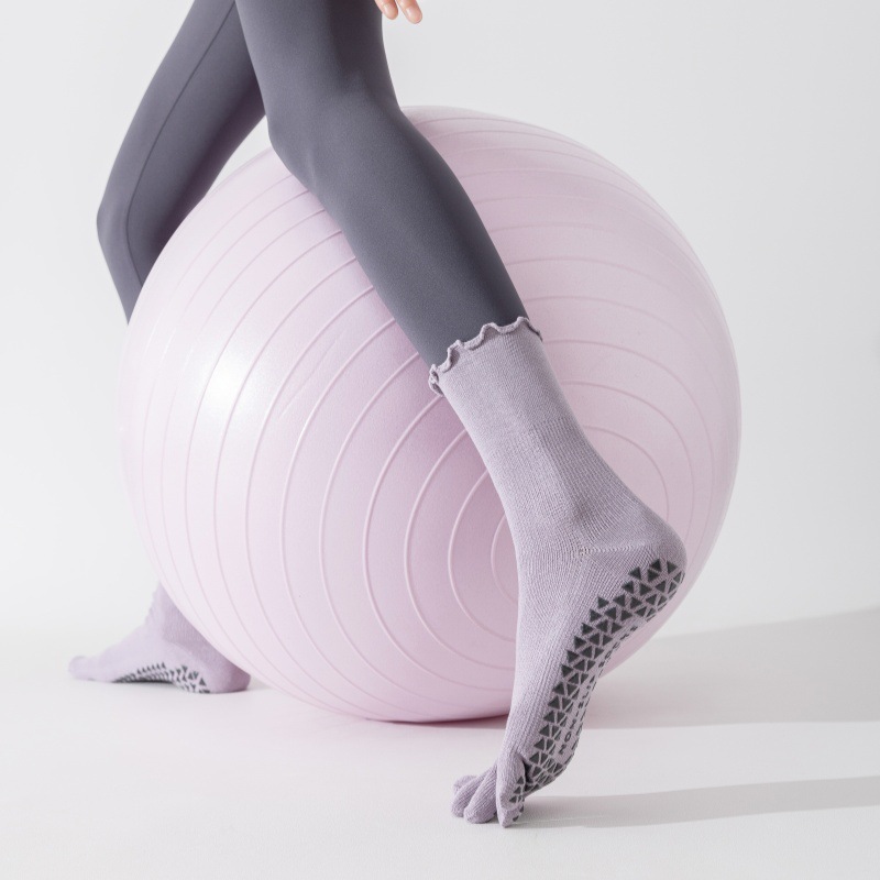 جوارب يوغا احترافية بخمسة أصاب - مراجعة Pilate Yoga Workout وسعره